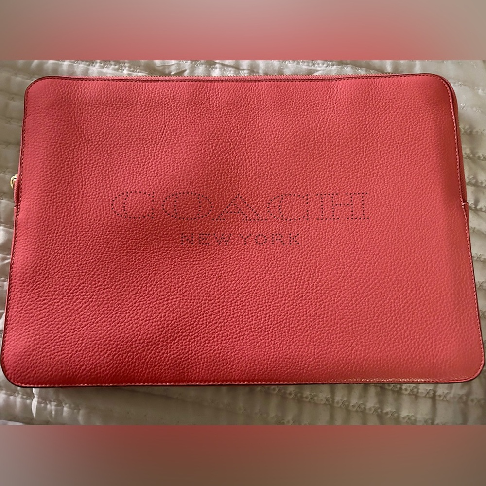Coach laptop case excellent condition pink